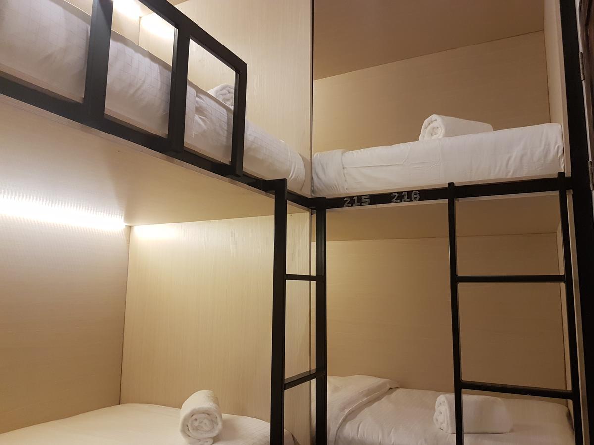 Auberge de jeunesse Bed To Bangkok Extérieur photo